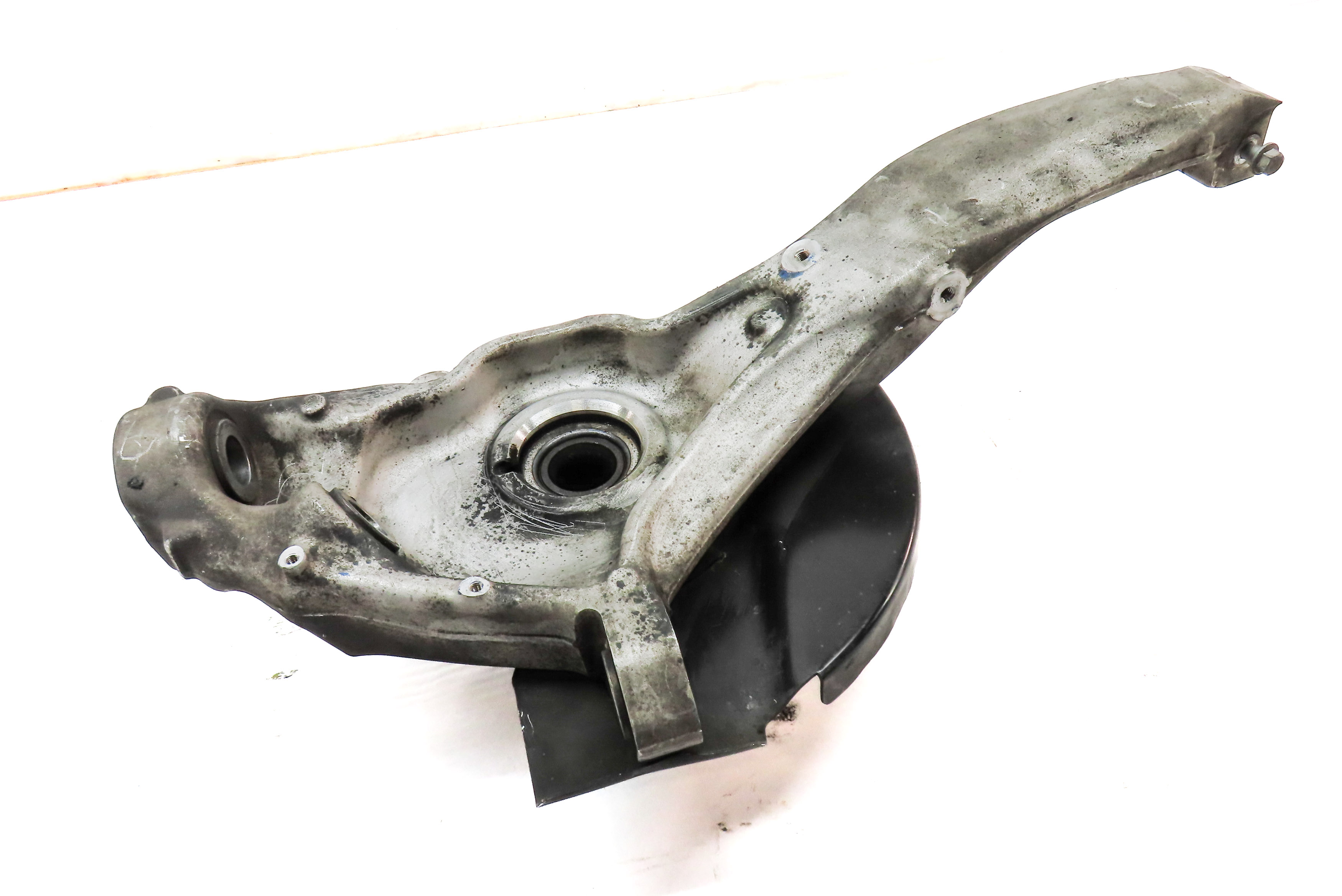 2014-2017 RANGE ROVER SPORT (L494) FRONT LEFT DRIVER SPINDLE KNUCKLE WHEEL HUB — exact item pictured